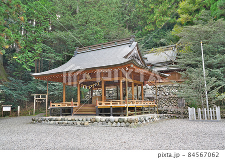 【黒瀧神社】 三重県松阪市飯高町森 【黒瀧神社】 三重県松阪市飯高町森 84567062