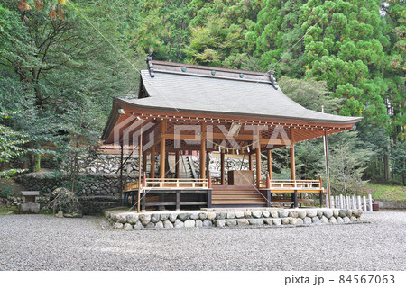 【黒瀧神社】 三重県松阪市飯高町森 【黒瀧神社】 三重県松阪市飯高町森 84567063