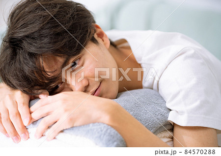 タオル 洗濯物 男性 タオル 洗濯物 男性 84570288