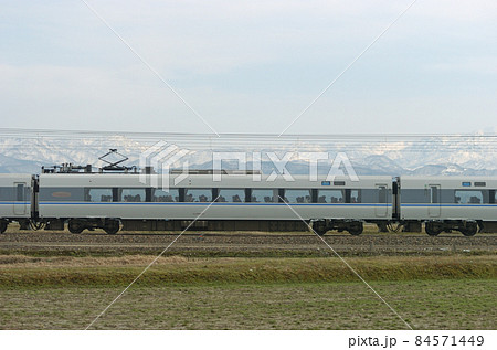 北陸本線　美川ー加賀笠間　JR西日本　683系　T21編成（金沢）　②　サハ682-2　海側 84571449