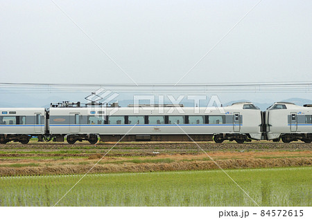 北陸本線 美川ー加賀笠間 JR西日本 683系 T35編成(金沢) ① クハ682-505 海側 北陸本線 美川ー加賀笠間 JR西日本 683系 T35編成(金沢) ① クハ682-505 海側 84572615