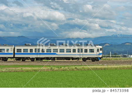 北陸本線　美川ー加賀笠間　JR西日本　413系　B06編成（金沢）　①　クハ412-6　海側 84573398