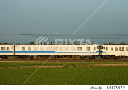 北陸本線　美川ー加賀笠間　JR西日本　413系　B11編成（金沢）　①　クハ455-702　海側 84573979