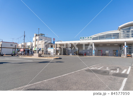 駅前風景　箱根ヶ崎駅 84577050