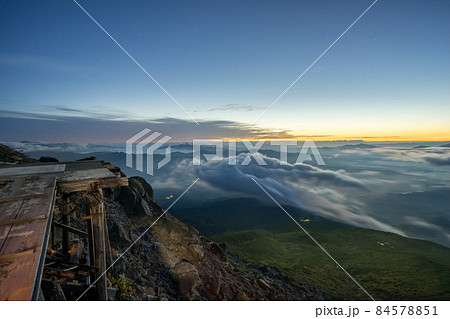 御嶽山九合目　石室山荘からの、ご来光（長野県木曽郡木曽町三岳）※作品コメント欄に撮影位置 84578851