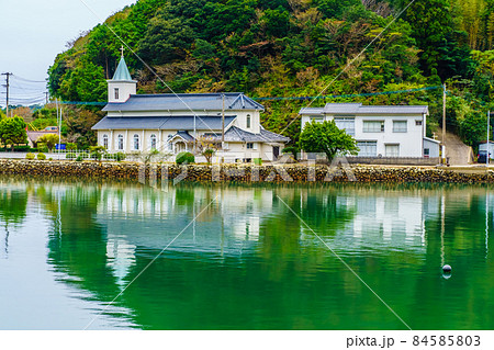 中ノ浦教会　【長崎県南松浦郡新上五島町】 84585803