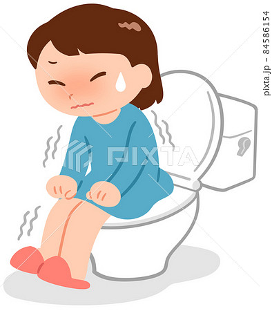 トイレでいきむ女の子 84586154