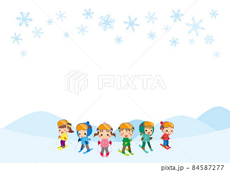 雪降るゲレンデでスキーを楽しむ可愛い小さな子供たちのイラスト　テンプレート　コピースペース 84587277