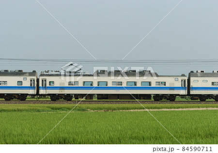 北陸本線 美川ー加賀笠間 JR西日本 419系 D08編成(敦賀) ② モハ418-8 海側 北陸本線 美川ー加賀笠間 JR西日本 419系 D08編成(敦賀) ② モハ418-8 海側 84590711