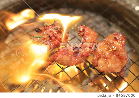 黒毛和牛焼肉（中落ちカルビ） 84597000