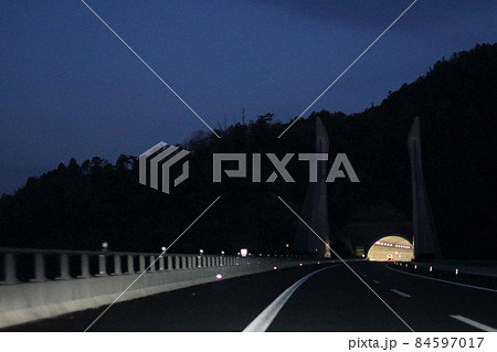 トワイライトクルーズ・近江大鳥橋【滋賀県甲賀市】 トワイライトクルーズ・近江大鳥橋【滋賀県甲賀市】 84597017