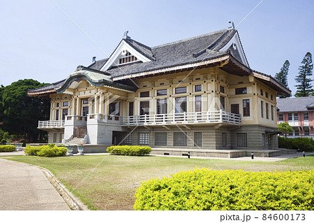 Building view of the Tainan Wude Hall (Old Tainan Martial Arts hall) in Taiwan. now is being used as Zhongyi elementary school's assembly hall in Tainan. 84600173