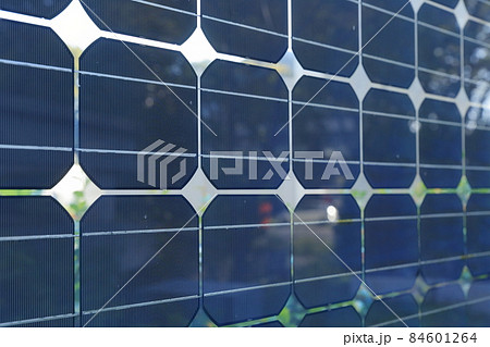 太陽光発電のパネルのアップ 太陽光発電のパネルのアップ 84601264