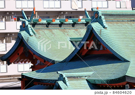 神社の屋根 (大島稲荷神社) 神社の屋根 (大島稲荷神社) 84604620