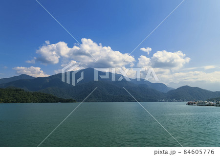 台湾 日月潭 朝霧碼頭からの景観 Sun Moon Lake, Nantou, Taiwan 台湾 日月潭 朝霧碼頭からの景観 Sun Moon Lake, Nantou, Taiwan 84605776