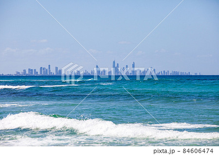 ゴールドコーストのローカルに大人気のビーチ、Burleigh Beach(バーレイビーチ) ゴールドコーストのローカルに大人気のビーチ、Burleigh Beach(バーレイビーチ) 84606474