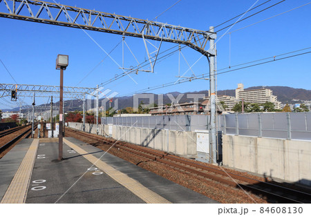 さくら夙川駅のホーム 84608130
