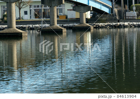 鳥取　四季の散歩　冬　青島 84613904