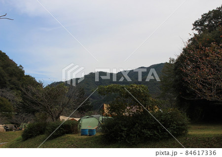 秋のキャンプ　川沿キャンプ場　【兵庫県】 84617336