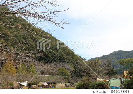 秋のキャンプ　川沿キャンプ場　【兵庫県】 84617343