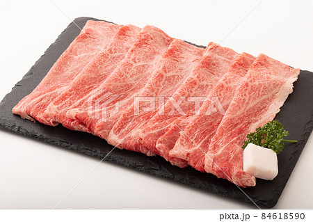 牛肩ロースすき焼き肉　(国産黒毛和牛) 84618590