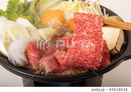 牛すきやき鍋 (一人用) 牛すきやき鍋 (一人用) 84618636