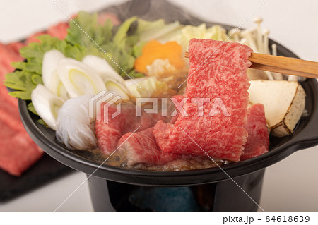 牛すきやき鍋 (一人用) 牛すきやき鍋 (一人用) 84618639
