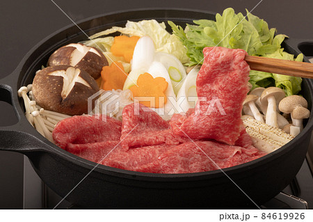 すき焼き すき焼き 84619926