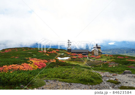 北海道 旭岳の紅葉と姿見駅 北海道 旭岳の紅葉と姿見駅 84623584
