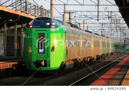 夕方の789系「ライラック」 84624389