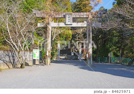 日本最古の神社福岡県朝倉郡の大己貴神社鳥居 84625971
