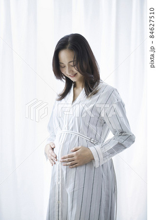 妊婦　マタニティ　幸せ 84627510