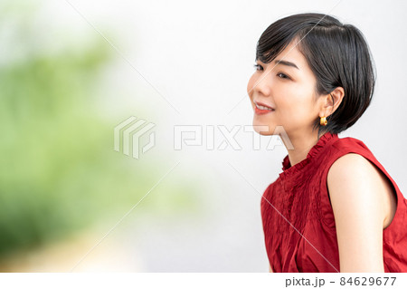 ビューティー　女性 84629677
