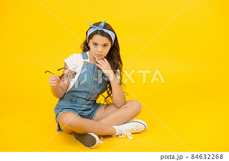 My glasses as unique as me. Cute little girl with fashion 84632268
