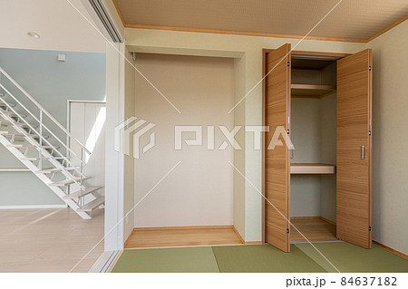 住宅イメージ　新築住宅　小上がり和室 84637182