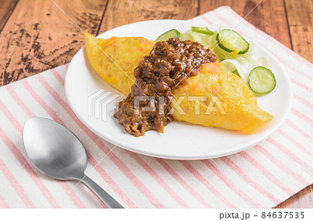 キーマカレーオムライス 84637535