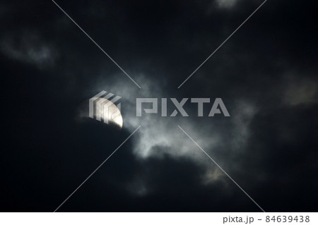 鳥取　四季の散歩　冬　空 84639438