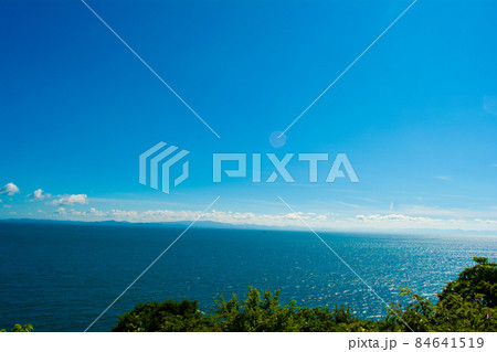 愛知県篠島の海 緑の山道 愛知県篠島の海 緑の山道 84641519