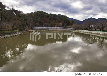 滝ヶ池　臥竜公園　長野県須坂市 84642478