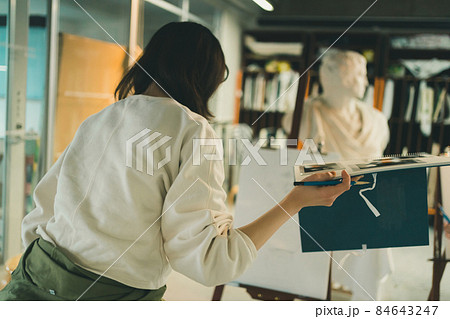 美大予備校 84643247