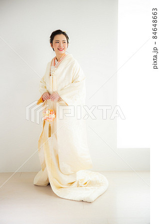 白無垢 洋髪の写真素材