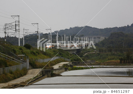 高速鉄道 台湾 北部 84651297