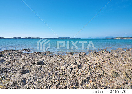 【次郎六郎海水浴場からの風景】 三重県志摩市大王町船越 【次郎六郎海水浴場からの風景】 三重県志摩市大王町船越 84652709