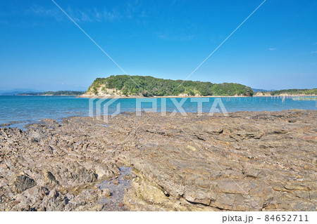 【次郎六郎海水浴場からの風景】 三重県志摩市大王町船越 【次郎六郎海水浴場からの風景】 三重県志摩市大王町船越 84652711