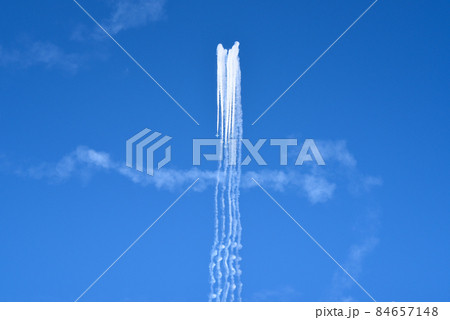 T-4ブルーインパルス　アクロバット飛行デルタループ 84657148