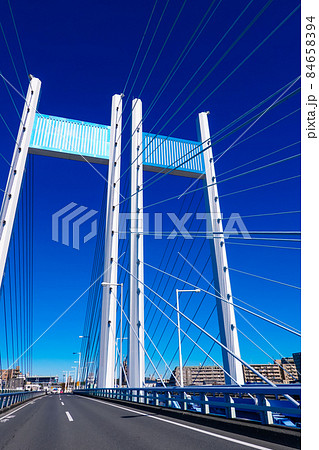 多摩川に架かる是政橋(東京都府中市~稲城市) 多摩川に架かる是政橋(東京都府中市~稲城市) 84658394