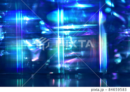 デジタルイメージ・黒背景にカラフルな光　 84659583