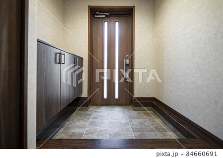 住宅の玄関 住宅の玄関 84660691