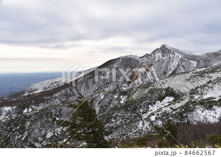 冬の那須連峰 84662567
