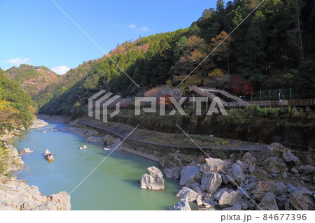 嵯峨野観光鉄道　トッロコ保津峡駅 ／ 保津川下り 【京都府京都市西京区嵐山】 84677396